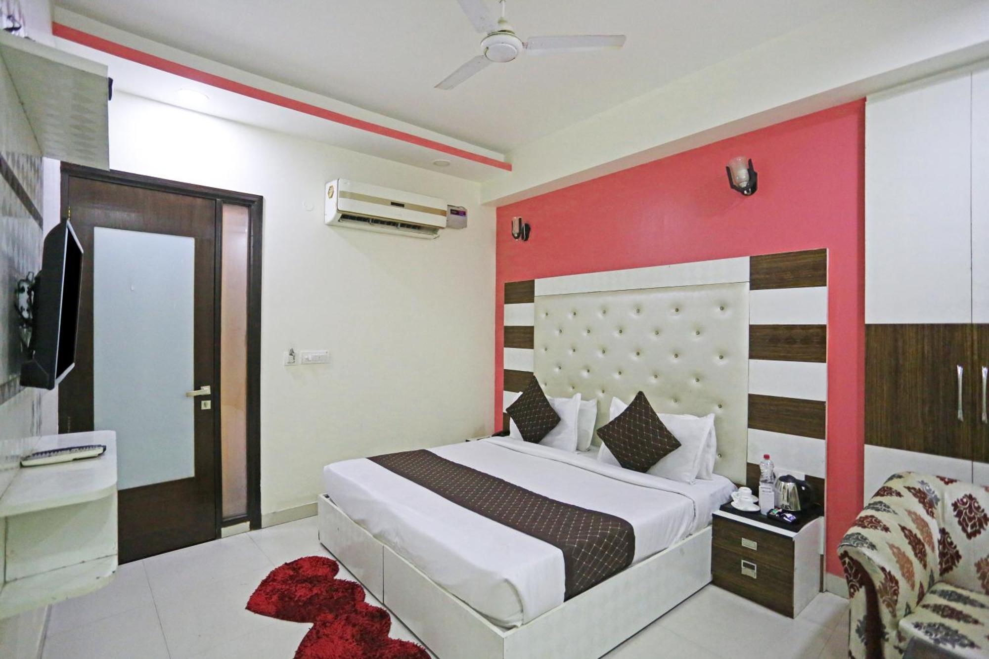 Hotel Star Inn-Near Delhi Airport Yeni Delhi Dış mekan fotoğraf
