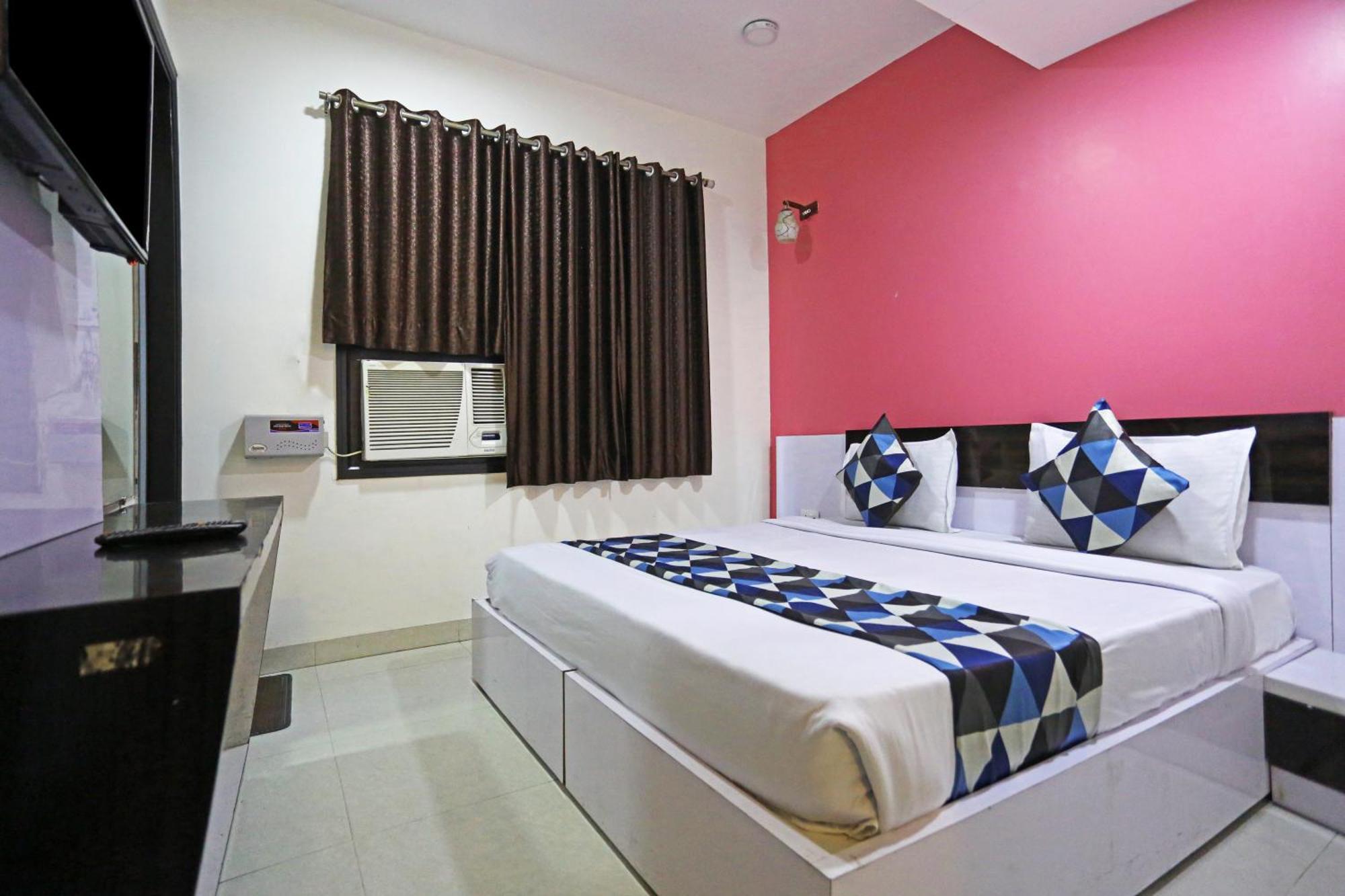 Hotel Star Inn-Near Delhi Airport Yeni Delhi Dış mekan fotoğraf