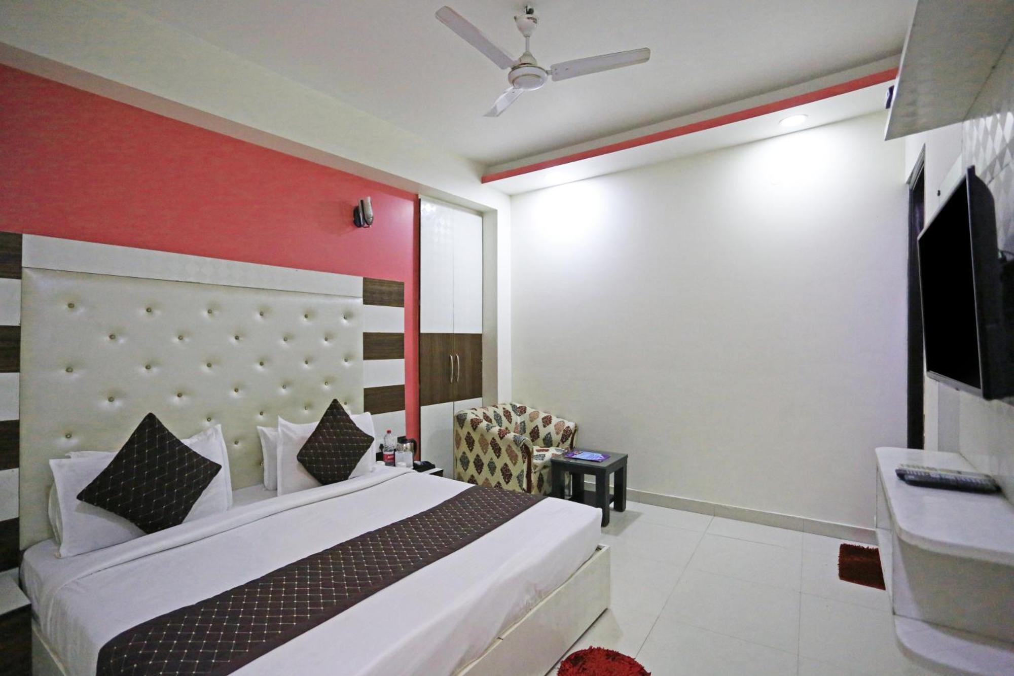 Hotel Star Inn-Near Delhi Airport Yeni Delhi Dış mekan fotoğraf